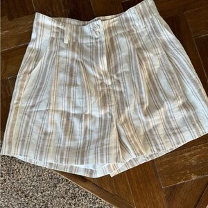 Evereve linen shorts